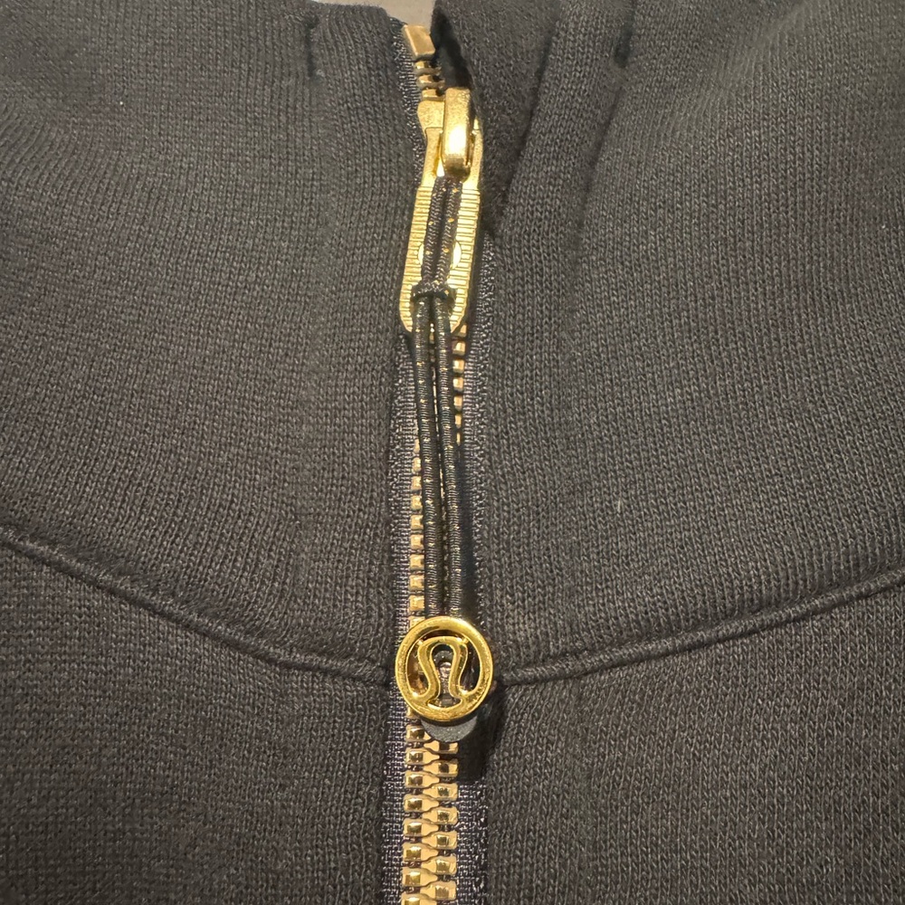 Auth. ✅ Lululemon Oversized Full Zip Scuba in “Black/Gold” Size XL/XXL 🖤💛 - Picture 3 of 11